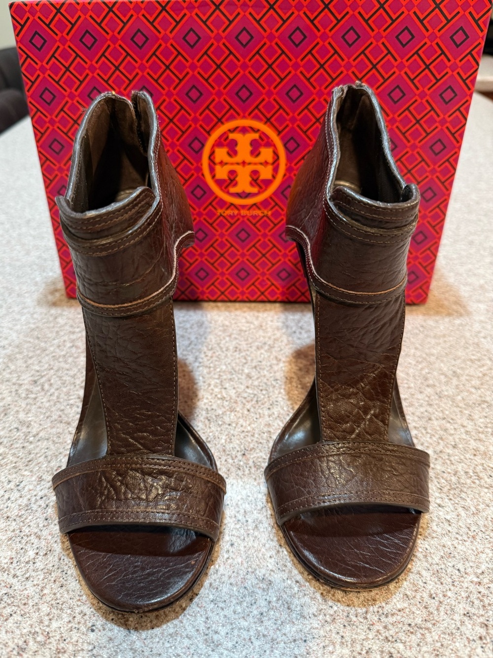 Tory Burch EUC Torben Leather Heels Brown Size 8 Zip Stiletto Sandals